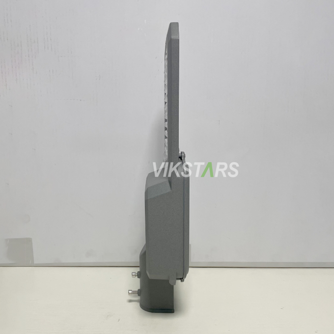 500W 600W 800W उच्च गुणवत्ता परियोजना दीपक सौर सड़क प्रकाश यार्ड विला गांव के लिए 4