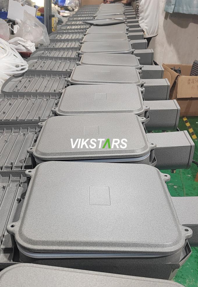 500W 600W 800W उच्च गुणवत्ता परियोजना दीपक सौर सड़क प्रकाश यार्ड विला गांव के लिए 23