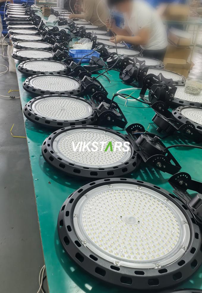 150lm/w यूएफओ हाई बे लाइट्स के साथ डाई-कास्टिंग एल्यूमिनिन हाउसिंग 5 साल की वारंटी ईएमसी एलईडी 14