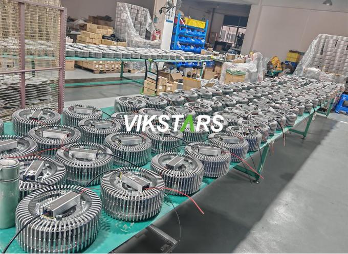 फिन हाई बे लाइट्स 100w 150w 200w गोदाम कारखाने कार्यशाला के लिए 3 साल की वारंटी 10