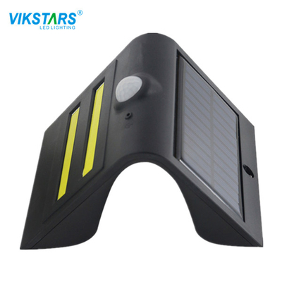 आंगन समुदाय के लिए 1.8W सोलर वॉकवे लाइट्स 120lm / W चमकदार क्षमता